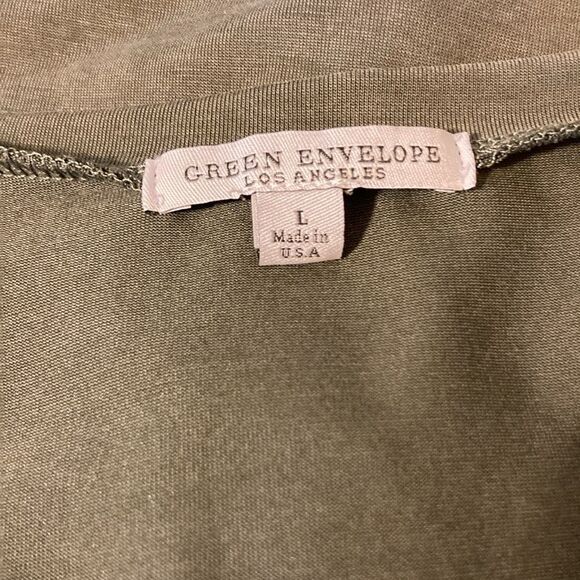 GREEN ENVELOPE Short Sleeve Green Button Up Green Blouse Front Knot Womens Large - Picture 7 of 9